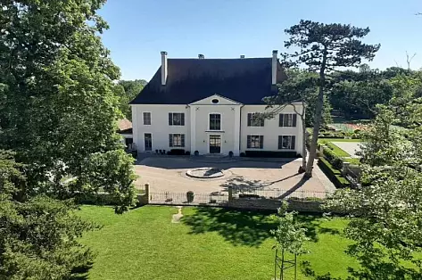 Luxury property to rent in Burgundy 