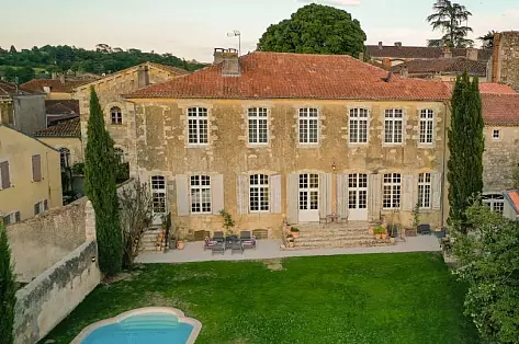 Castle rental in the Gers