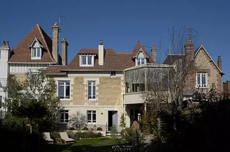 Charming house near the beach for rent 